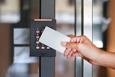iStock-694306986_high-500×334-1.jpeg toegangs controle